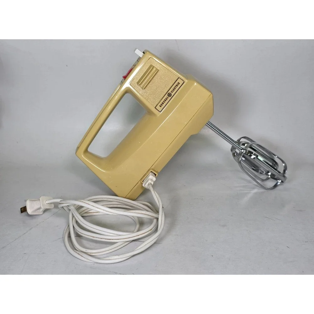 Vintage GE General Electric 3-speed Hand‎ Mixer White Model D1M24 Works USA Made